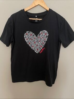 NWOT Keith Haring Black Graphic Heart Tee
